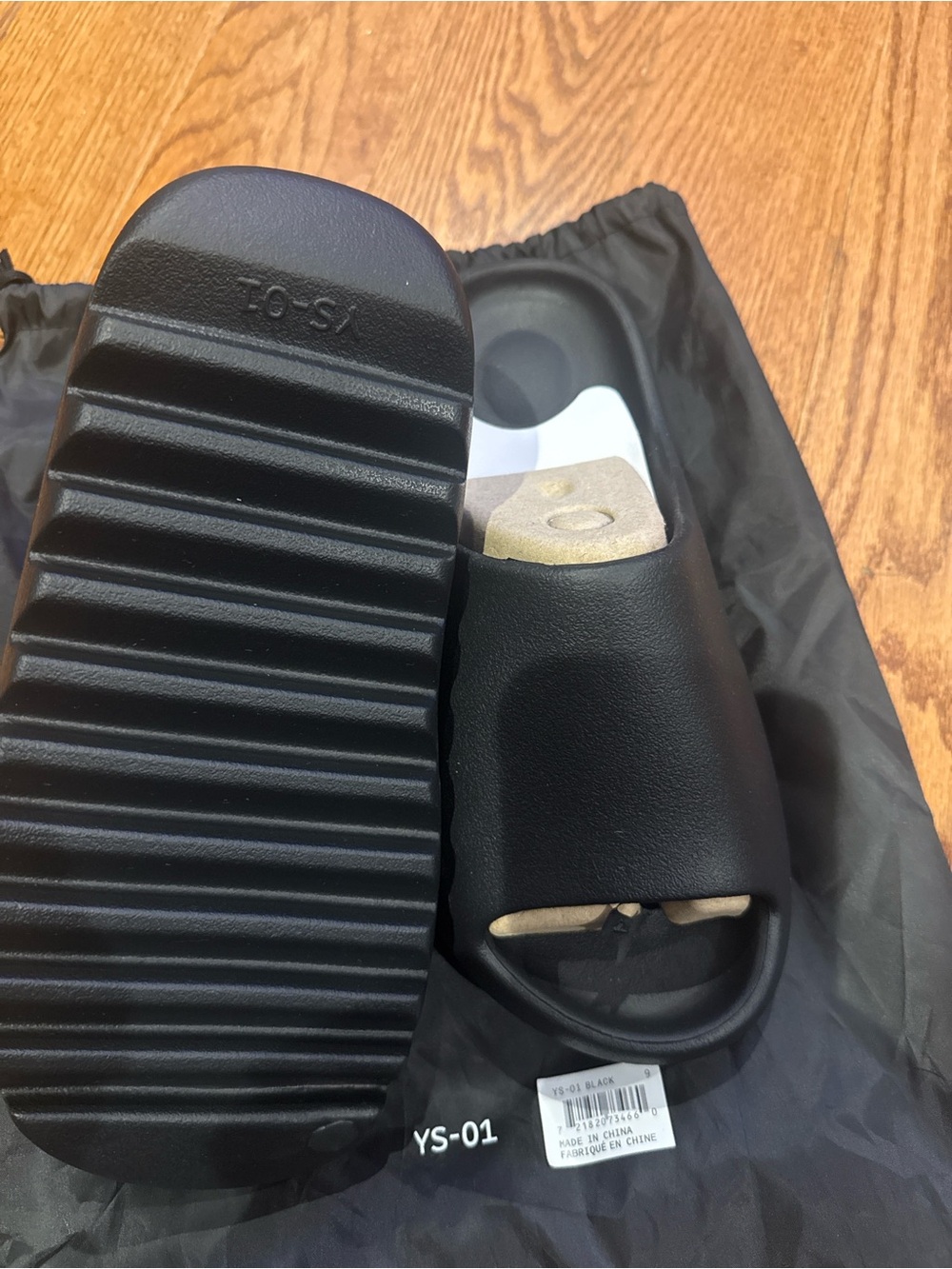 Black Slide Sandal Slip-On for VR Accessories - Black Yeezy